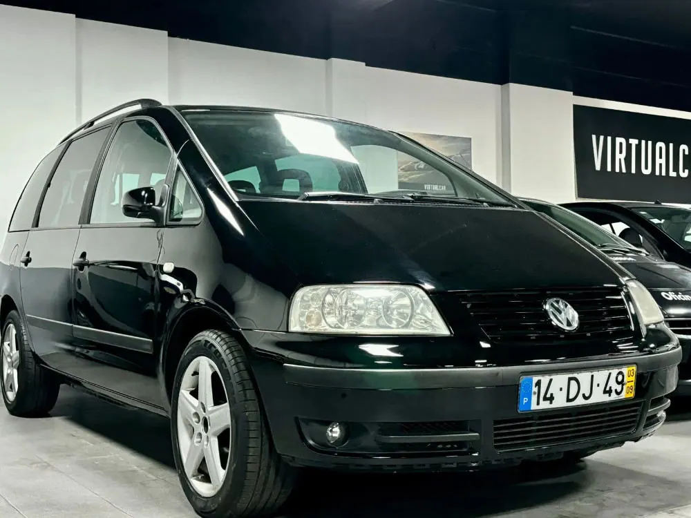 Volkswagen Sharan, matrícula 14-DJ-49