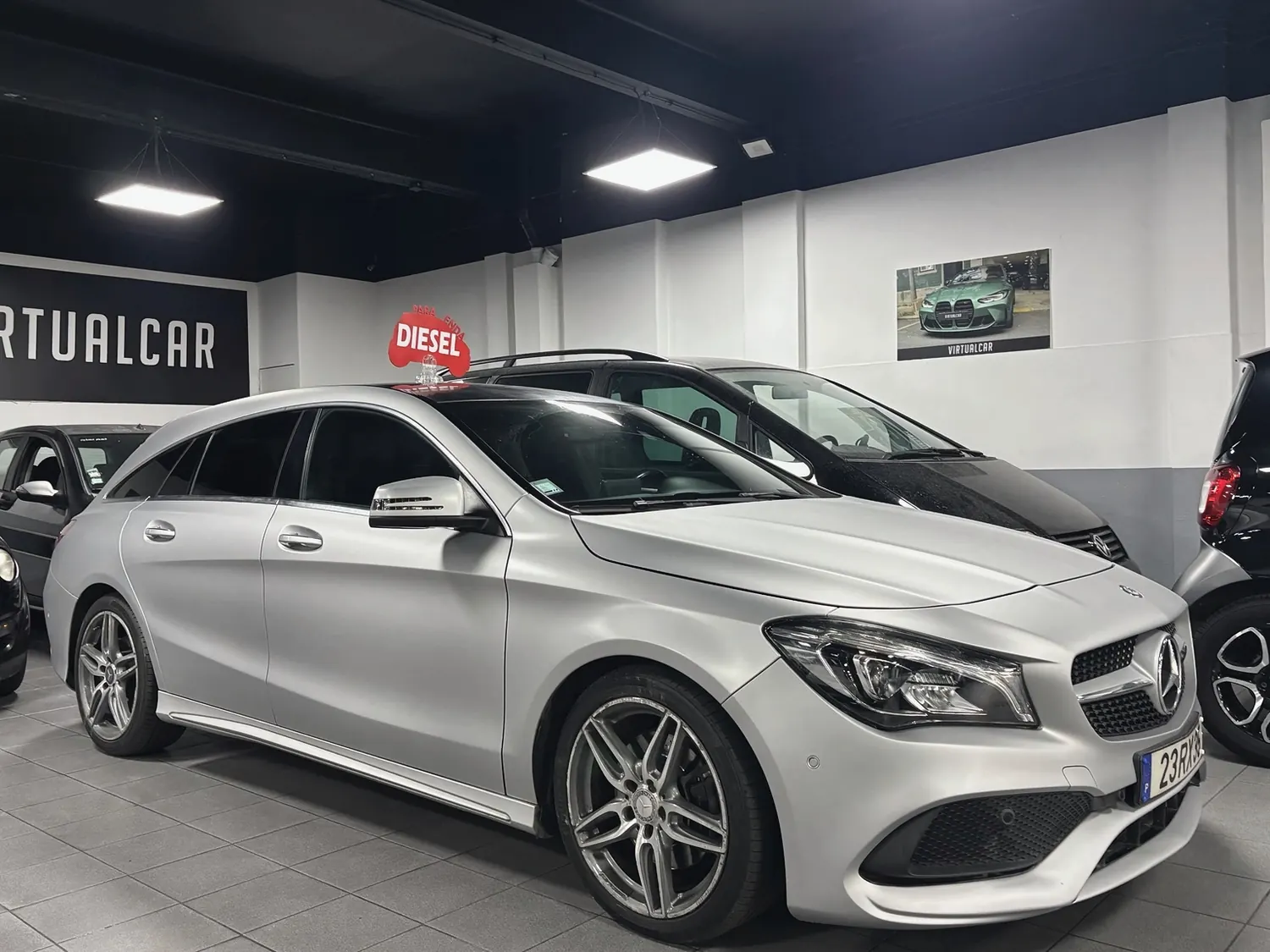 Mercedes-Benz CLA 220 d Shooting Brake prateado mate, matrícula 23-RX-35